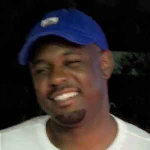 Meet your Posher, Troy